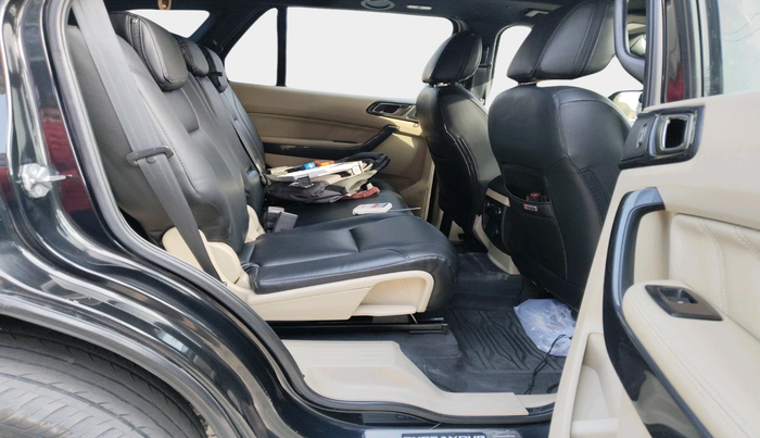 2016 Ford Endeavour TITANIUM 3.2 4X4 AT, Diesel, Automatic, 94,110 km, interior