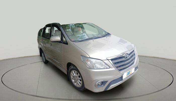 2014 Toyota Innova 2.5 VX 7 STR, Diesel, Manual, 1,50,397 km, exterior