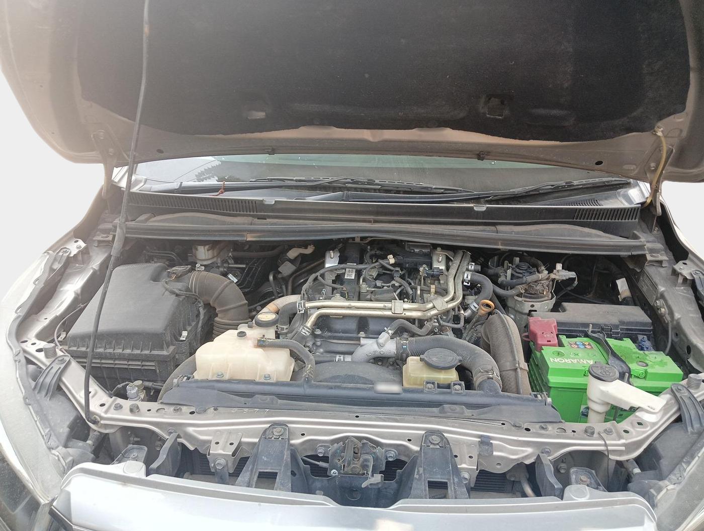 2016 Toyota Innova Crysta 2.4 GX 8 STR, Diesel, Manual, 80,000 km, exterior