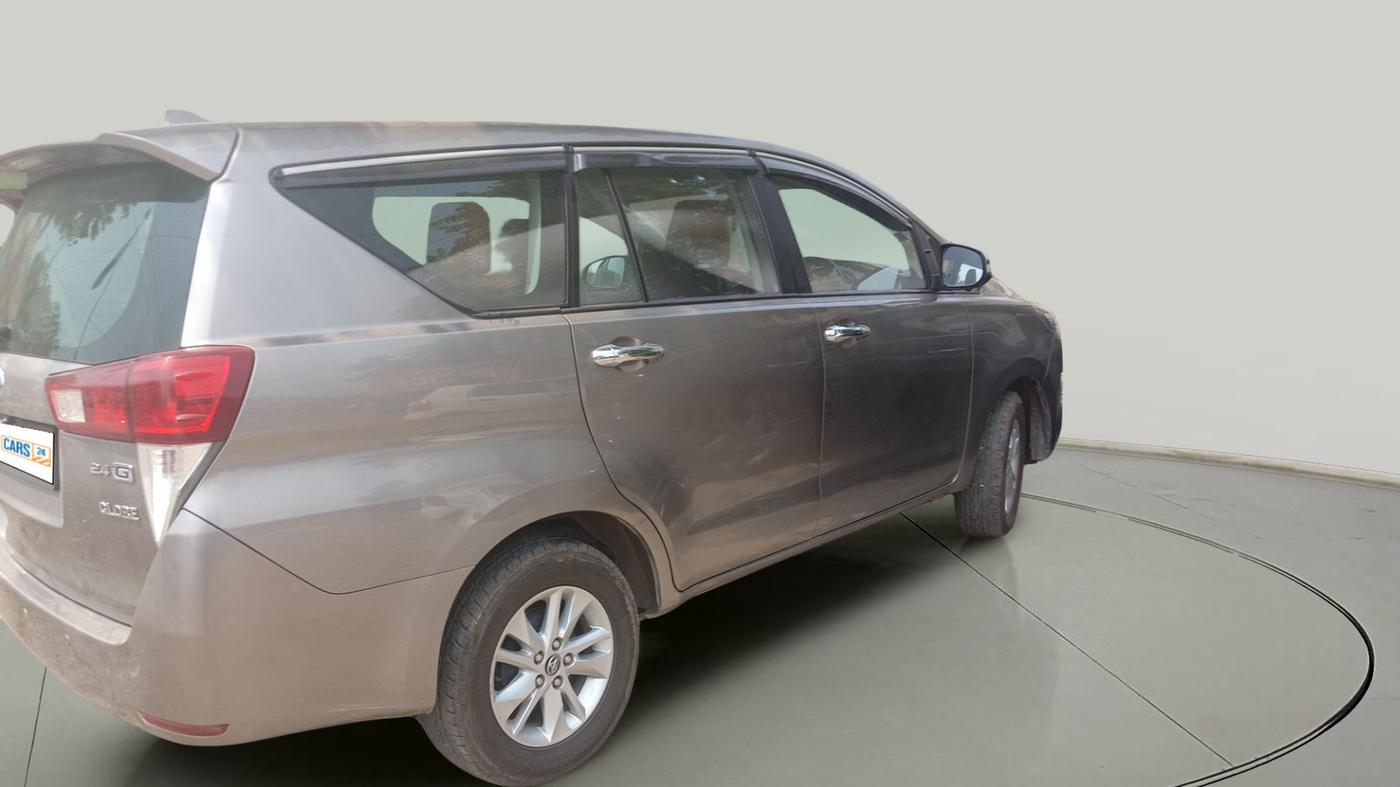 2016 Toyota Innova Crysta 2.4 GX 8 STR, Diesel, Manual, 80,000 km, exterior