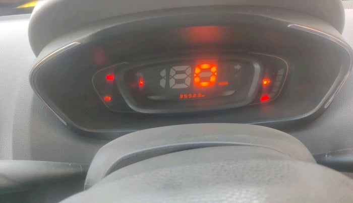 2019 Renault Kwid RXT 1.0 (O), Petrol, Manual, 35,523 km, interior