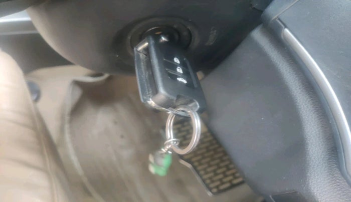 2014 Honda City 1.5L I-DTEC S, Diesel, Manual, 1,93,189 km, interior