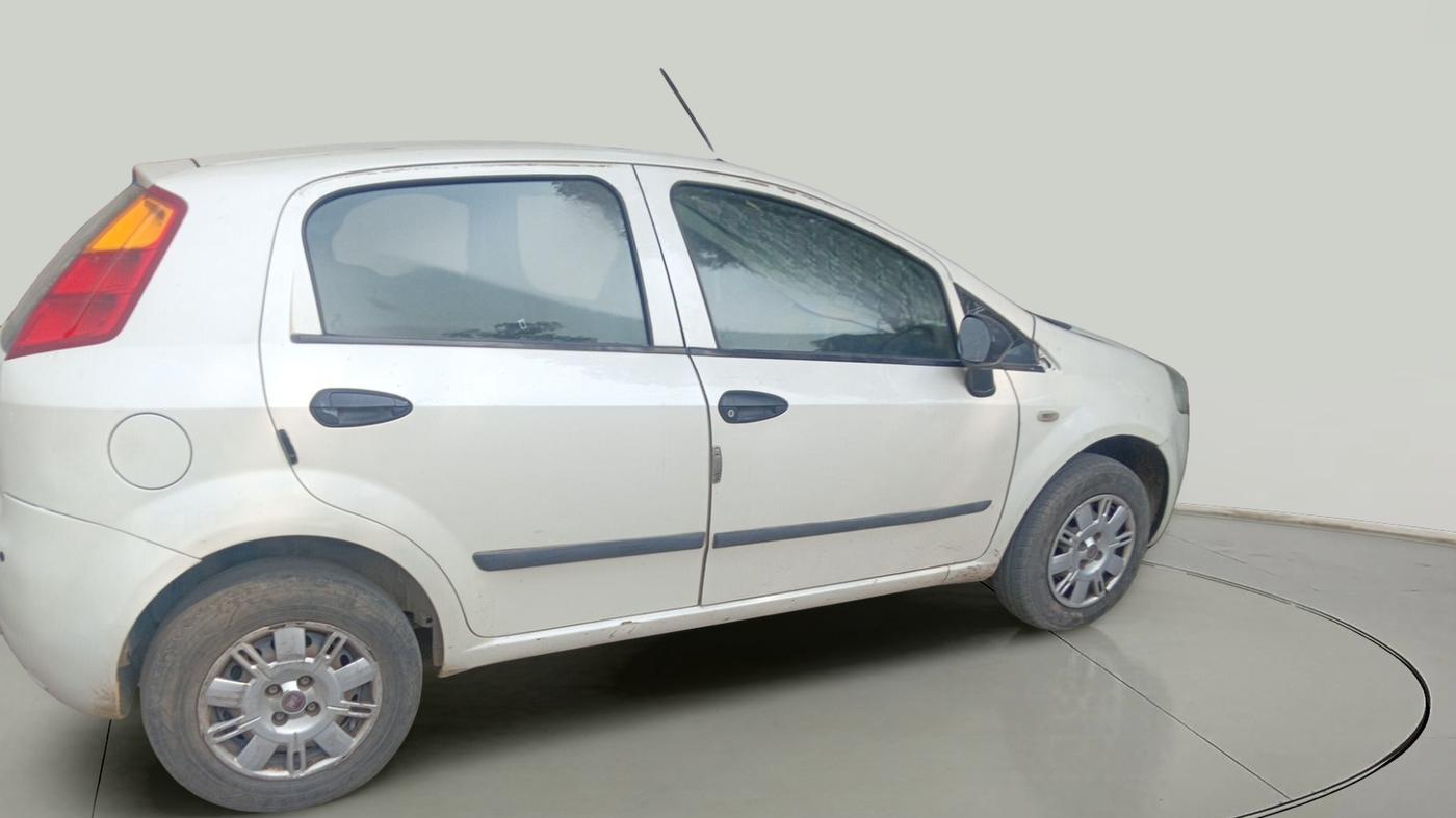 2013 Fiat Grand Punto ACTIVE 1.3, Diesel, Manual, 1,03,674 km, exterior