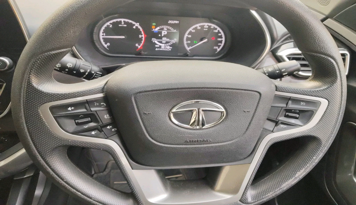 2022 Tata Harrier XTA 2.0L KRYOTEC PLUS, Diesel, Automatic, 30,148 km, interior