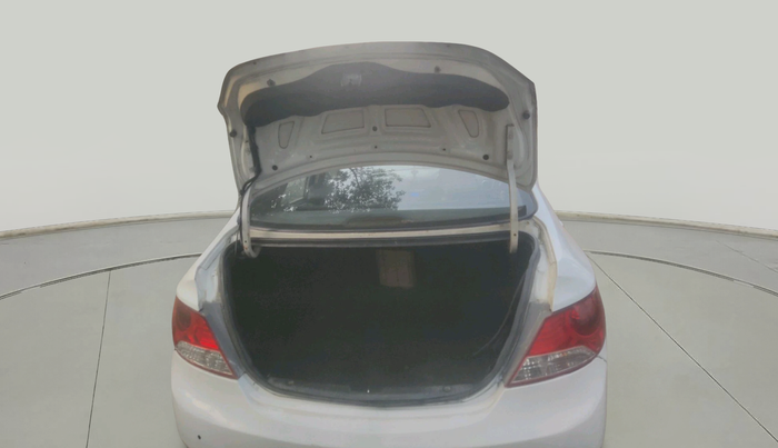 2012 Hyundai Verna FLUIDIC 1.6 CRDI SX, Diesel, Manual, 82,528 km, exterior