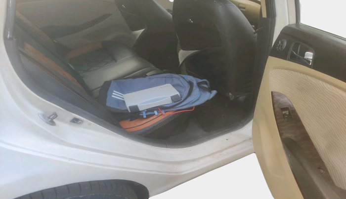 2012 Hyundai Verna FLUIDIC 1.6 CRDI SX, Diesel, Manual, 82,528 km, interior