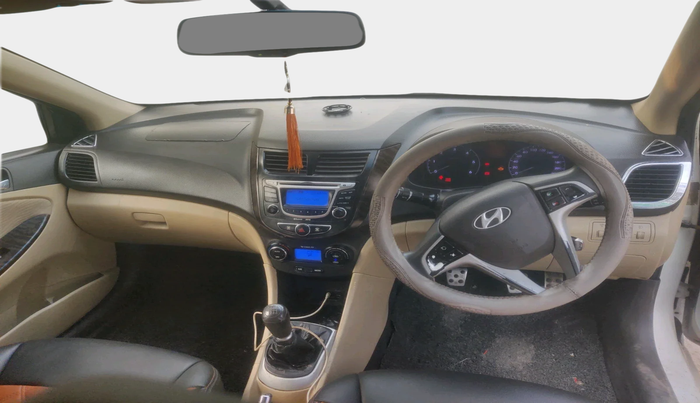 2012 Hyundai Verna FLUIDIC 1.6 CRDI SX, Diesel, Manual, 82,528 km, interior