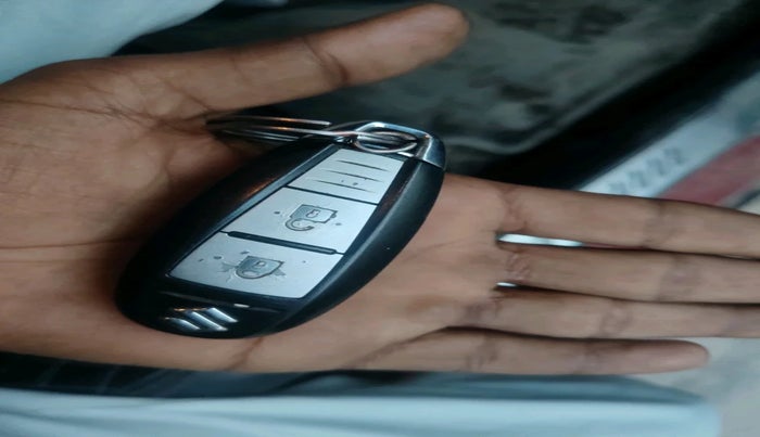 2016 Maruti Vitara Brezza ZDI PLUS DUAL TONE, Diesel, Manual, 1,02,555 km, interior