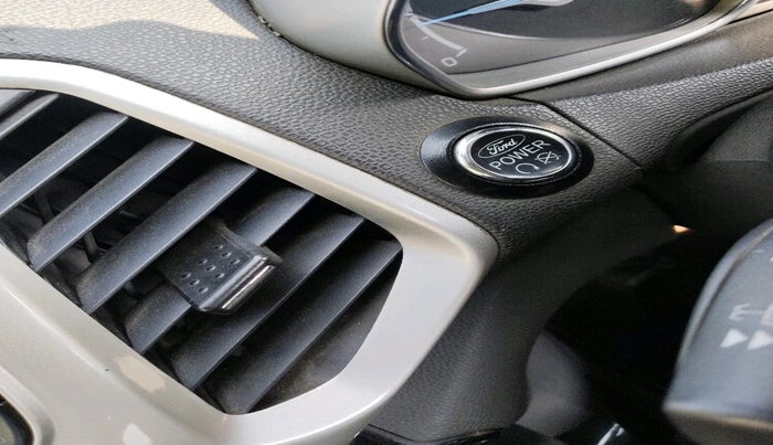 2017 Ford Ecosport TITANIUM 1.5L DIESEL, Diesel, Manual, 2,02,026 km, interior