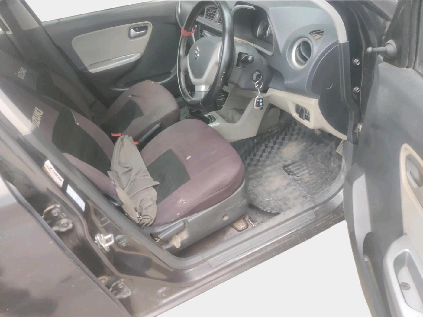 2017 Maruti Alto K10 VXI, Petrol, Manual, 63,102 km, interior