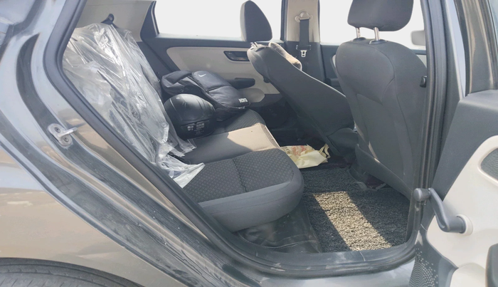 2022 Tata ALTROZ XE DIESEL, Diesel, Manual, 73,626 km, interior