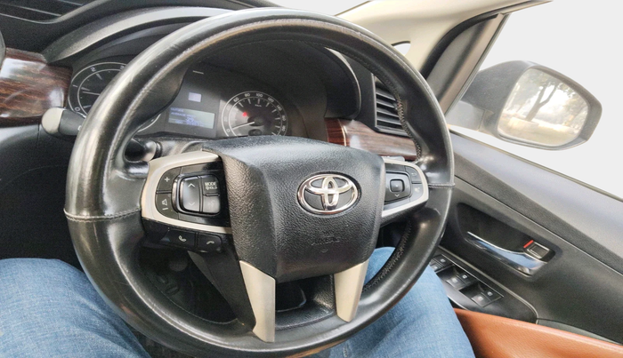 2017 Toyota Innova Crysta 2.8 GX AT 7 STR, Diesel, Automatic, 98,461 km, interior