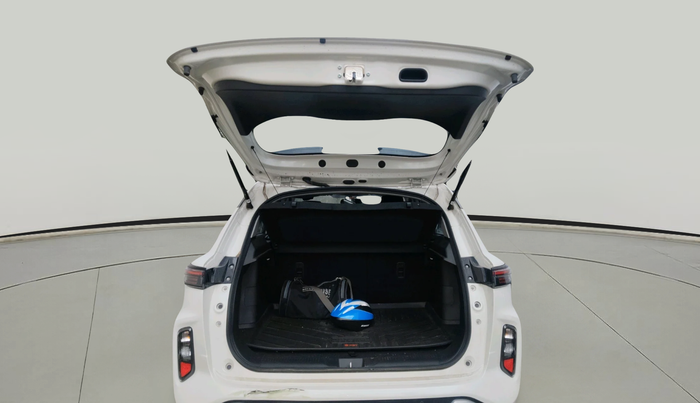 2025 Maruti Grand Vitara DELTA SMART HYBRID AT, Petrol, Automatic, 3,548 km, exterior