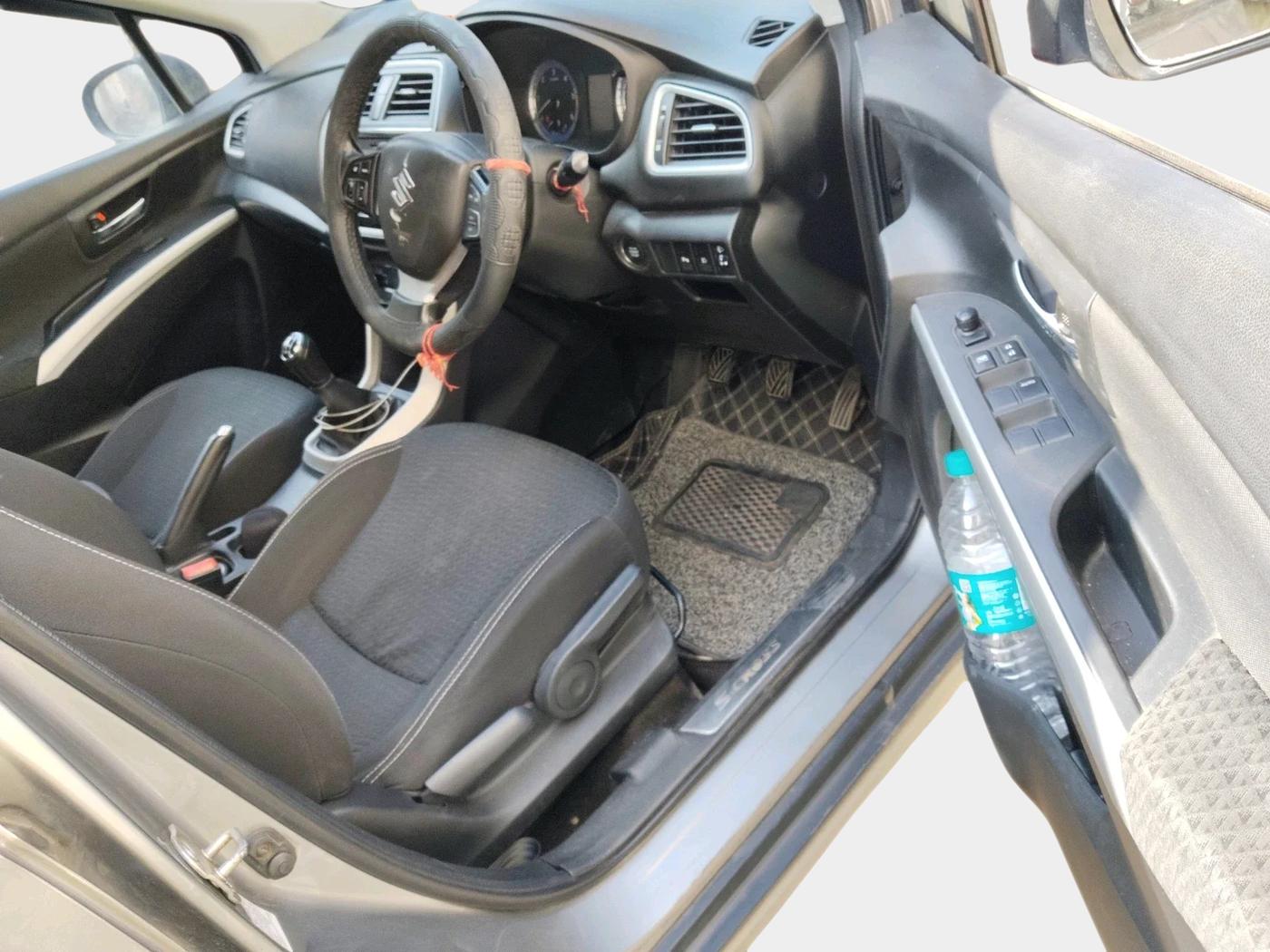 2017 Maruti S Cross ZETA 1.6, Diesel, Manual, 76,545 km, interior