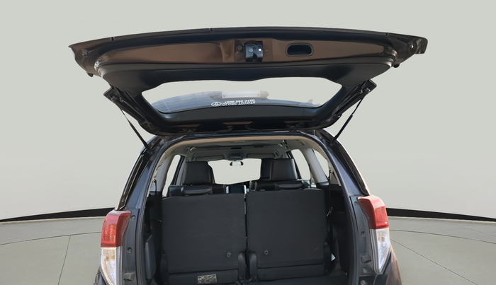 2018 Toyota Innova Crysta 2.4 ZX 7 STR, Diesel, Manual, 1,53,034 km, exterior