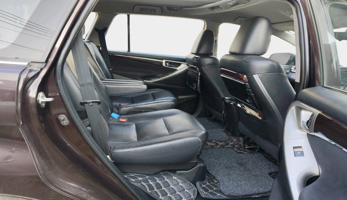 2018 Toyota Innova Crysta 2.4 ZX 7 STR, Diesel, Manual, 1,53,034 km, interior