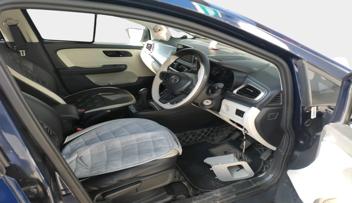 2024 Tata ALTROZ XM PLUS PETROL, Petrol, Manual, 23,273 km, interior