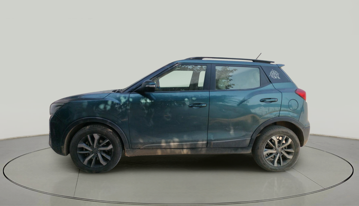 2020 Mahindra XUV300 W8 (O) 1.5 DIESEL, Diesel, Manual, 1,57,158 km, exterior