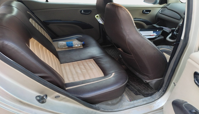 2011 Hyundai i10 MAGNA 1.2, Petrol, Manual, 74,351 km, interior