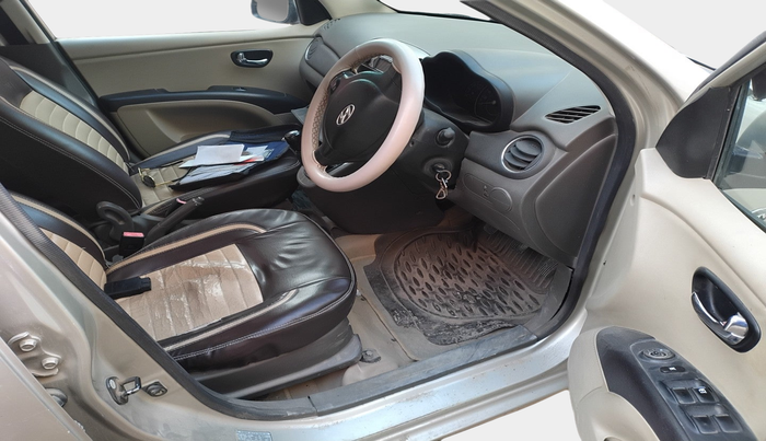 2011 Hyundai i10 MAGNA 1.2, Petrol, Manual, 74,351 km, interior