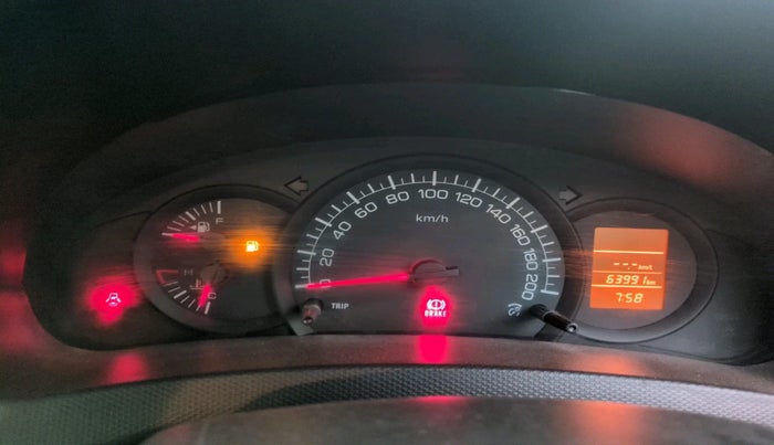 2017 Maruti Swift LXI (O), Petrol, Manual, 63,991 km, interior