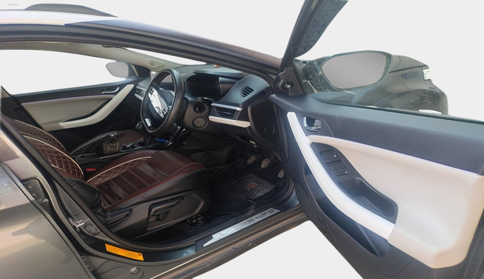 2023 Tata NEXON CREATIVE + SUNROOF 1.2 PETROL, Petrol, Manual, 30,062 km, interior