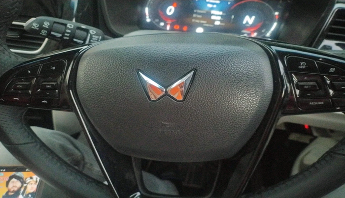 2024 Mahindra XUV 3XO AX7L 1.2 TGDi, Petrol, Manual, 7,723 km, interior