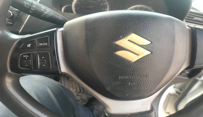 2012 Maruti Swift ZXI, Petrol, Manual, 1,25,002 km, interior
