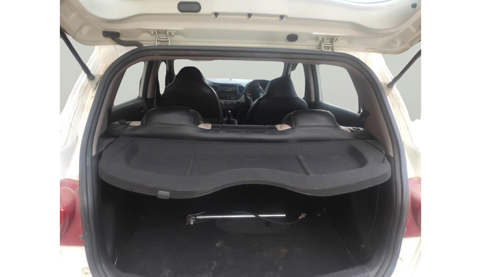 2015 Hyundai Grand i10 MAGNA 1.1 CRDI, Diesel, Manual, 1,04,478 km, exterior