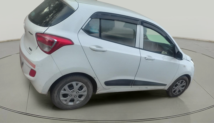 2015 Hyundai Grand i10 MAGNA 1.1 CRDI, Diesel, Manual, 1,04,478 km, exterior