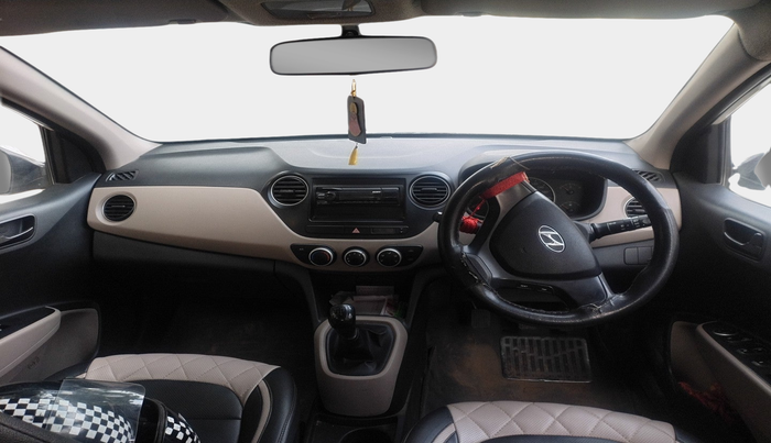 2015 Hyundai Grand i10 MAGNA 1.1 CRDI, Diesel, Manual, 1,04,478 km, interior