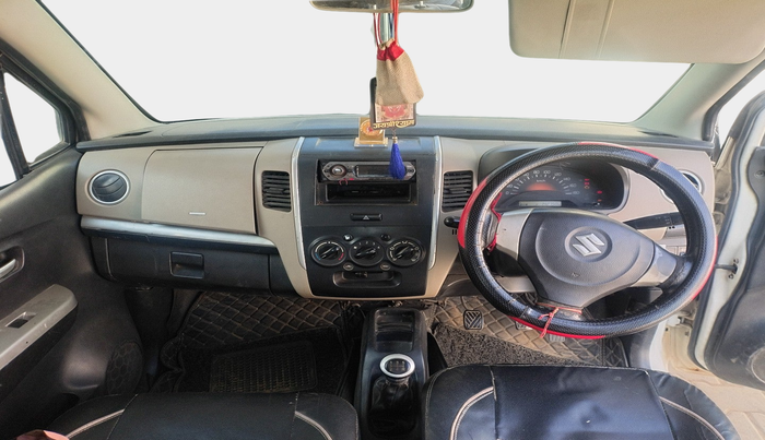 2016 Maruti Wagon R 1.0 LXI CNG, Petrol, Manual, 1,42,750 km, interior