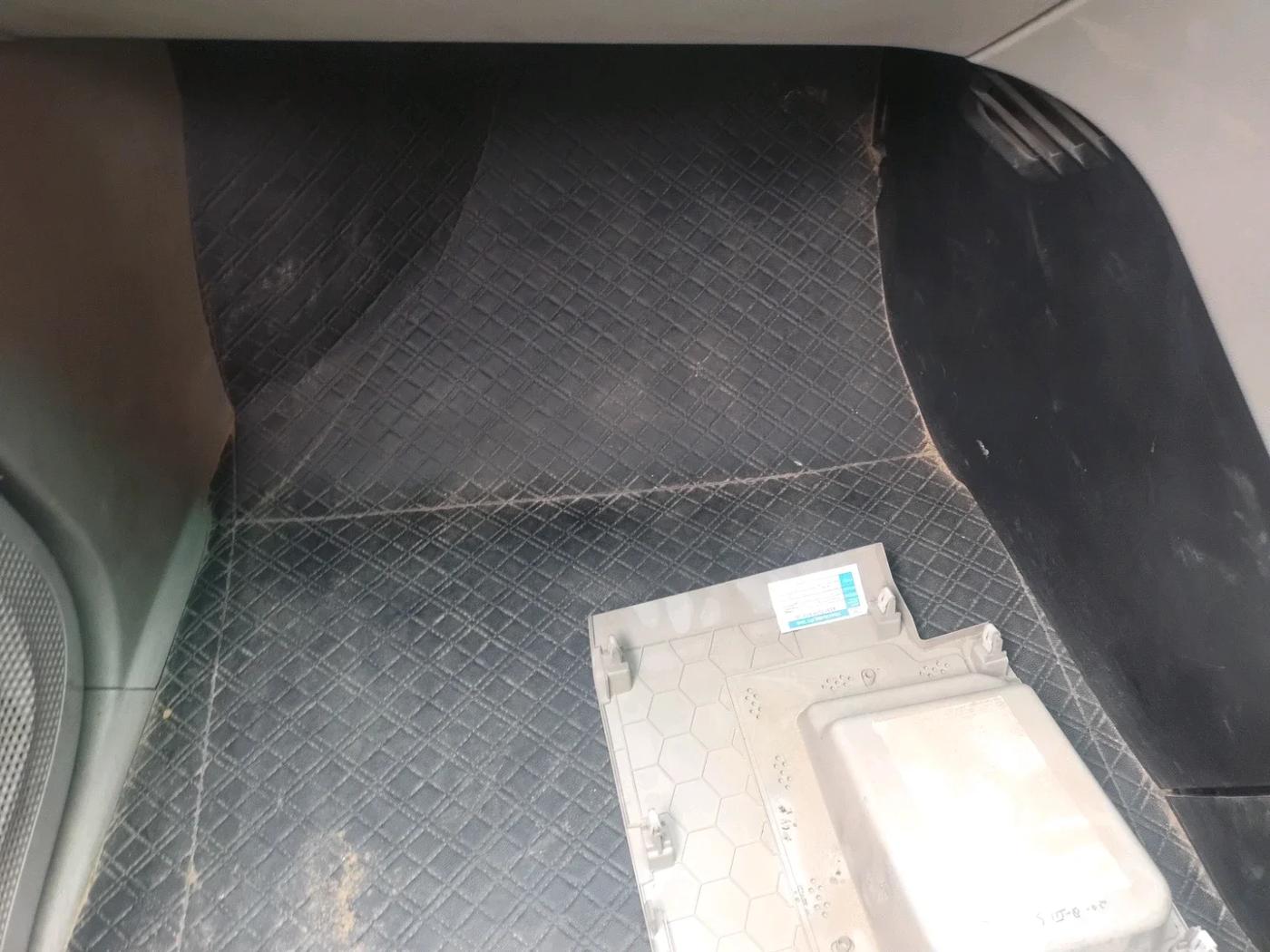 2018 Mahindra MARAZZO M2 7STR, Diesel, Manual, 1,18,258 km, interior