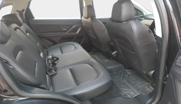 2020 Tata Harrier XZA PLUS 2.0L, Diesel, Automatic, 1,02,740 km, interior