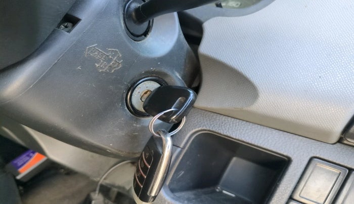 2012 Maruti Wagon R 1.0 LXI, Petrol, Manual, 58,044 km, interior