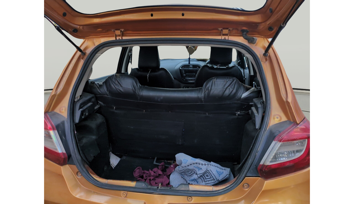 2017 Tata Tiago XZ DIESEL, Diesel, Manual, 1,13,790 km, exterior