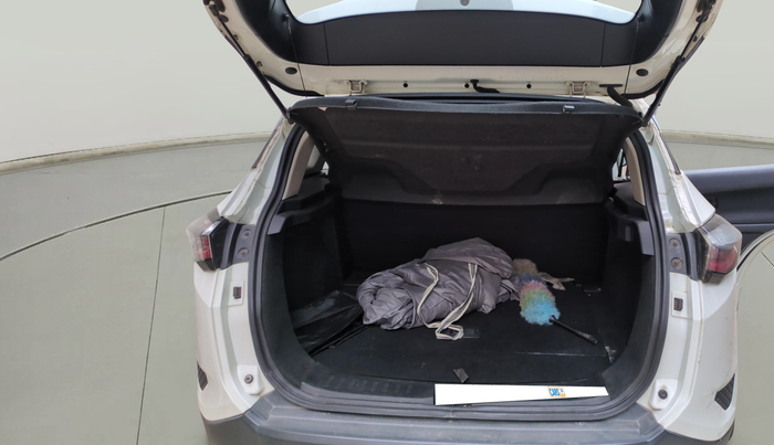 2021 Tata Harrier XM 2.0L KRYOTEC, Diesel, Manual, 74,109 km, exterior