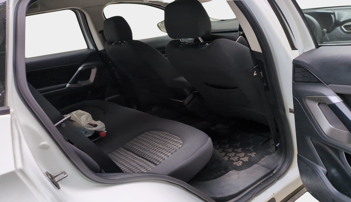 2021 Tata Harrier XM 2.0L KRYOTEC, Diesel, Manual, 74,109 km, interior