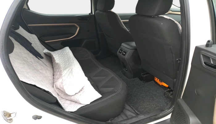 2022 Renault Kiger RXT (O) MT, Petrol, Manual, 44,121 km, interior