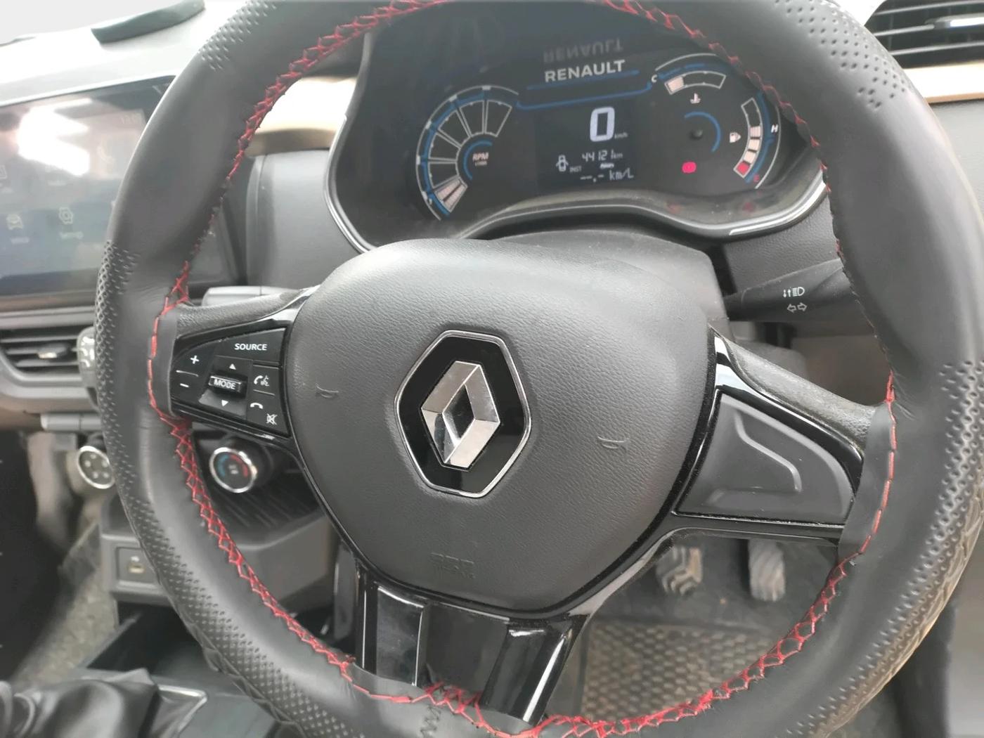 2022 Renault Kiger RXT (O) MT, Petrol, Manual, 44,121 km, interior