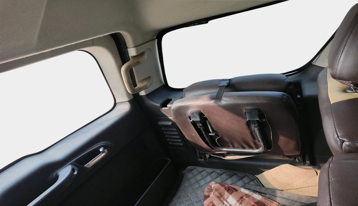 2018 Tata Safari Storme 2.2 EX 4X2, Diesel, Manual, 1,22,848 km, interior