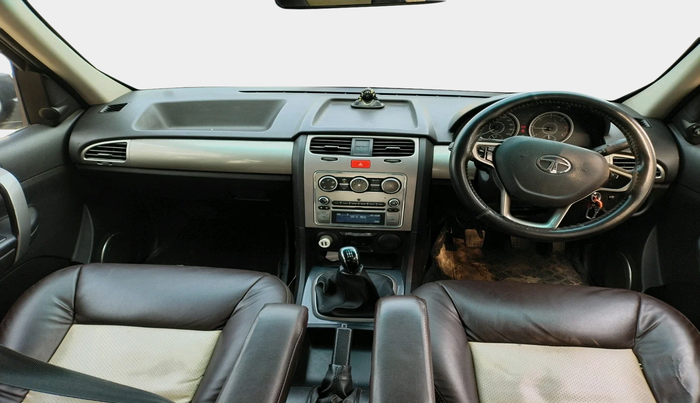 2018 Tata Safari Storme 2.2 EX 4X2, Diesel, Manual, 1,22,848 km, interior