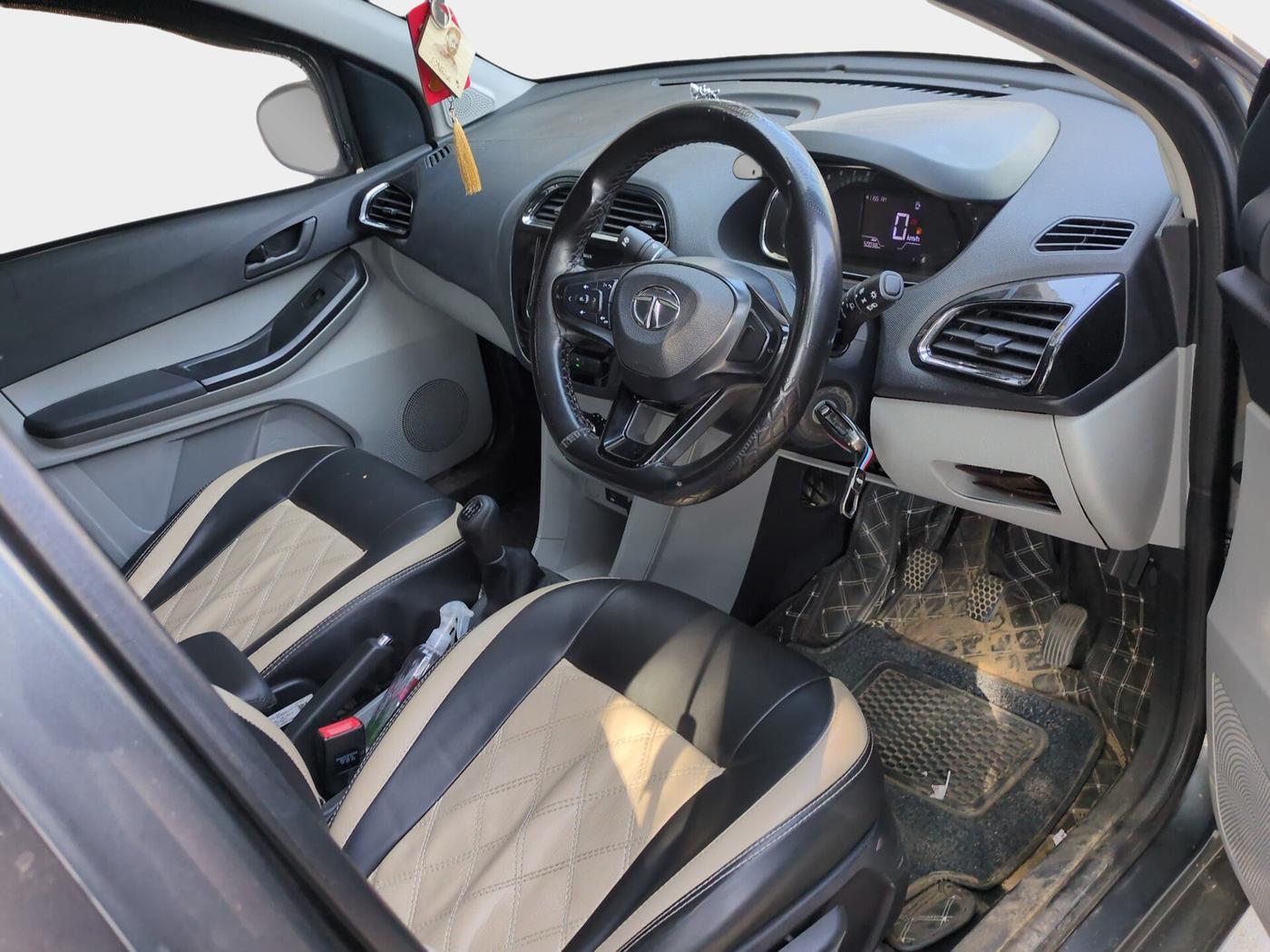 2023 Tata Tiago XT CNG, Petrol, Manual, 50,040 km, interior