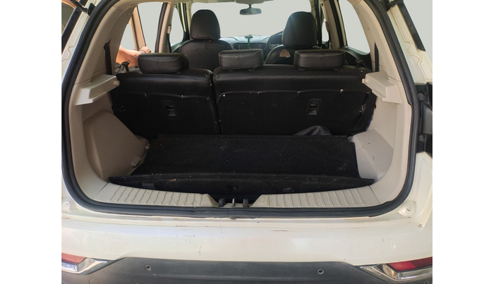 2020 Mahindra XUV300 W6 1.2 PETROL, Petrol, Manual, 89,670 km, exterior