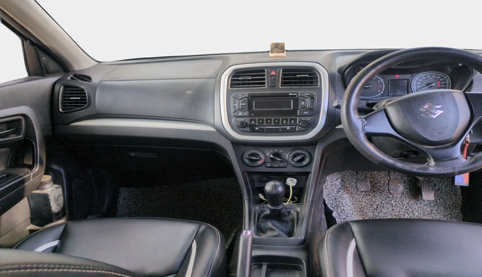 2022 Maruti Vitara Brezza LXI, Petrol, Manual, 43,259 km, interior