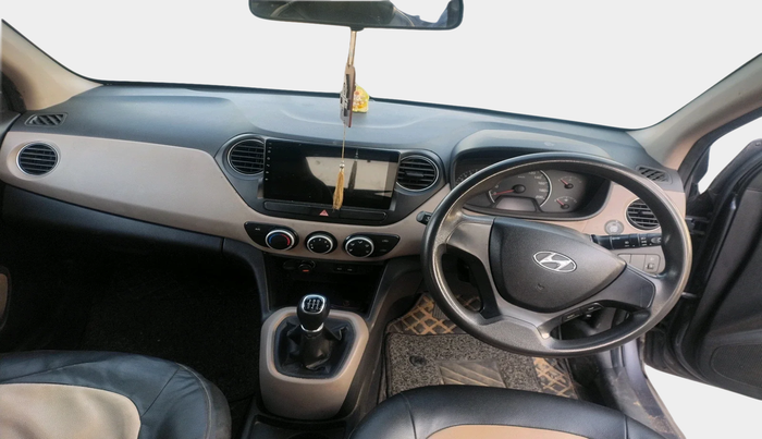 2015 Hyundai Grand i10 SPORTZ 1.2 KAPPA VTVT, Petrol, Manual, 1,08,777 km, interior
