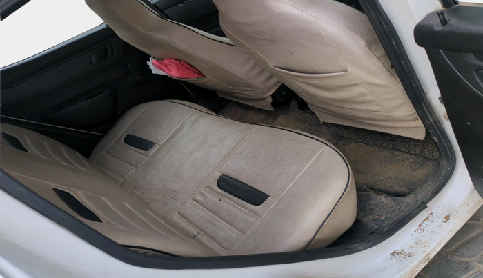 2017 Renault Kwid RXT 1.0 (O), Petrol, Manual, 71,664 km, interior