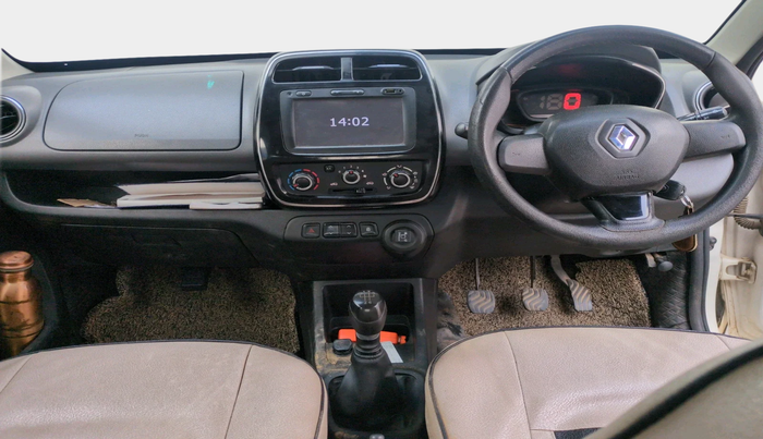 2017 Renault Kwid RXT 1.0 (O), Petrol, Manual, 71,664 km, interior