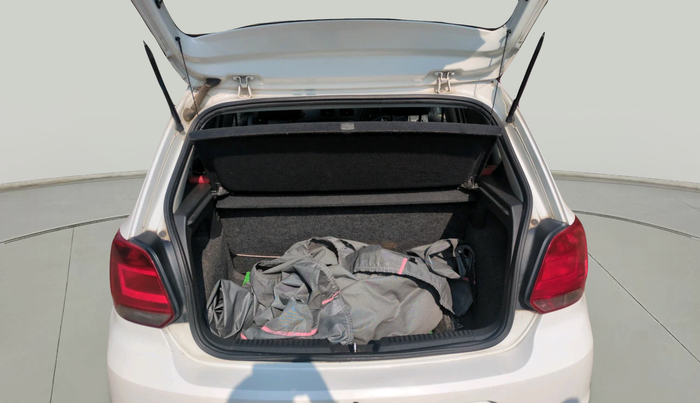 2015 Volkswagen Polo COMFORTLINE 1.2L, Petrol, Manual, 32,897 km, exterior