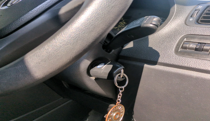 2015 Volkswagen Polo COMFORTLINE 1.2L, Petrol, Manual, 32,897 km, interior